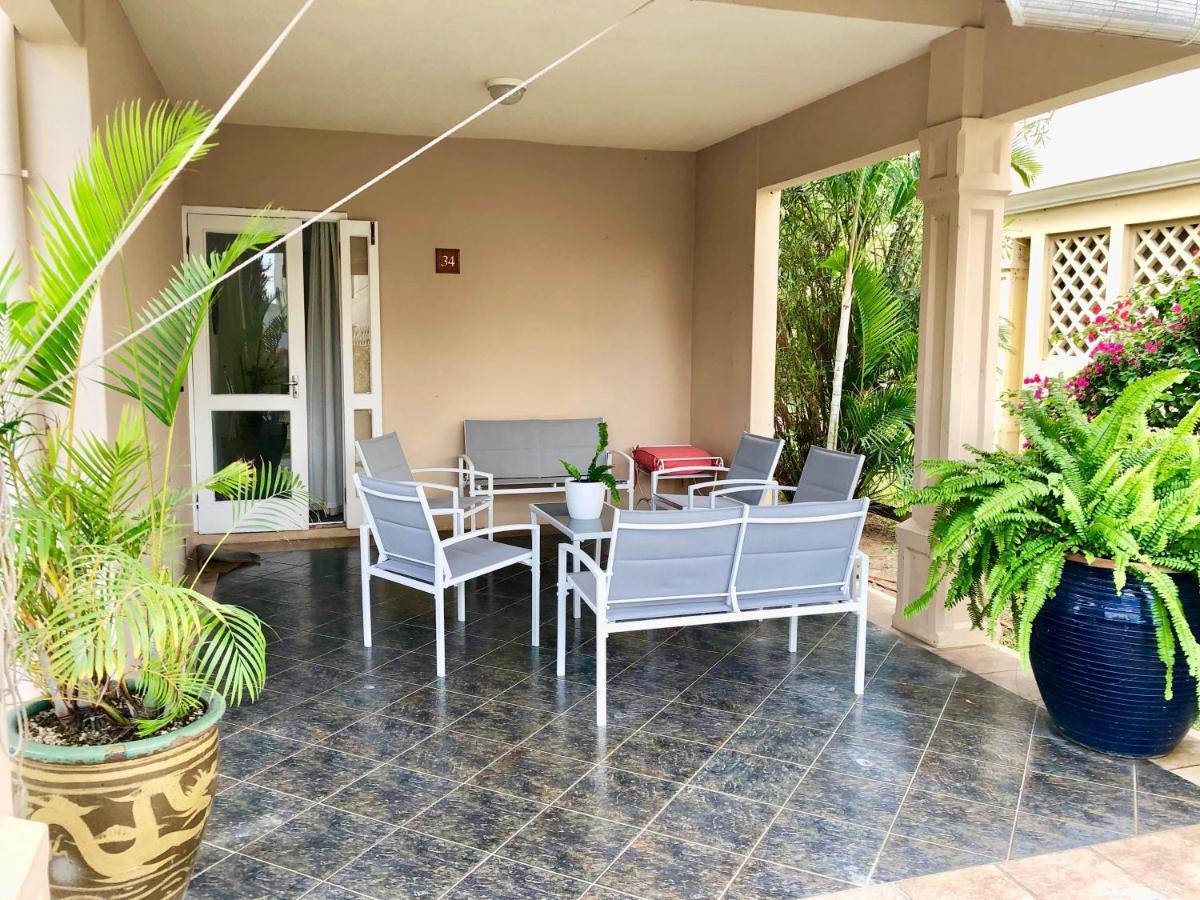 Beachfront Villa In A Beautiful And Secured Complex Flic-en-Flacq Exterior foto
